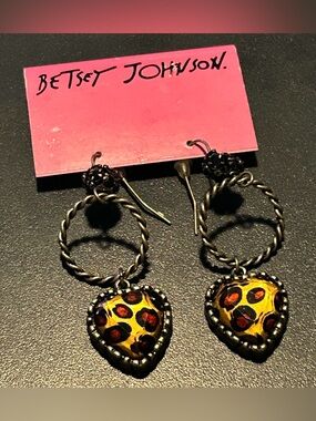 BETSEY JOHNSON LEOPARD-PRINT HEART DROP EARRINGS, HOOKS W/ STOPPERS/ON-CARD/NWT